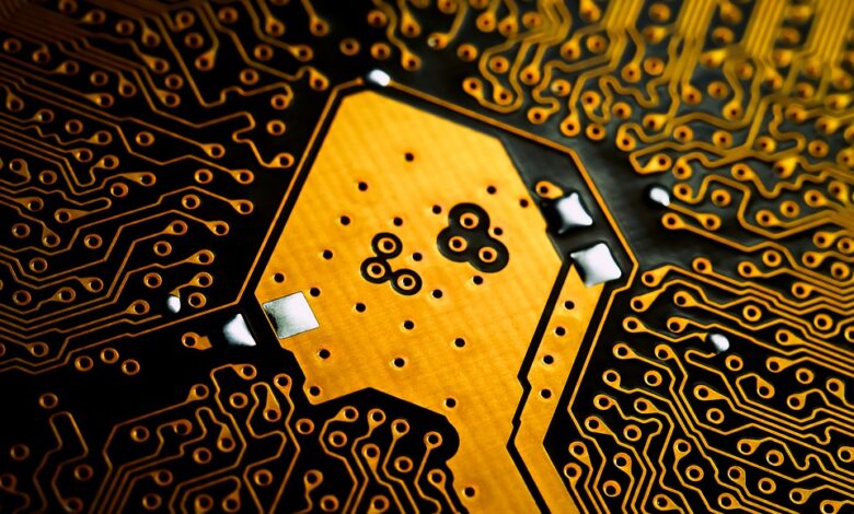 What are the uses of ceramic PCB?